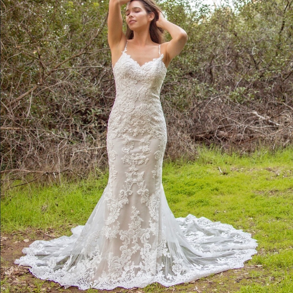 Anzoani wedding dress